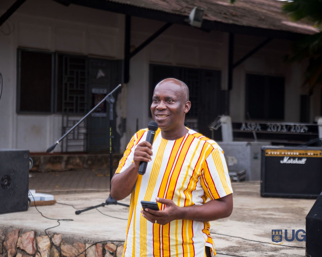 Head of Department, Dr Amakye-Boateng giving a remark