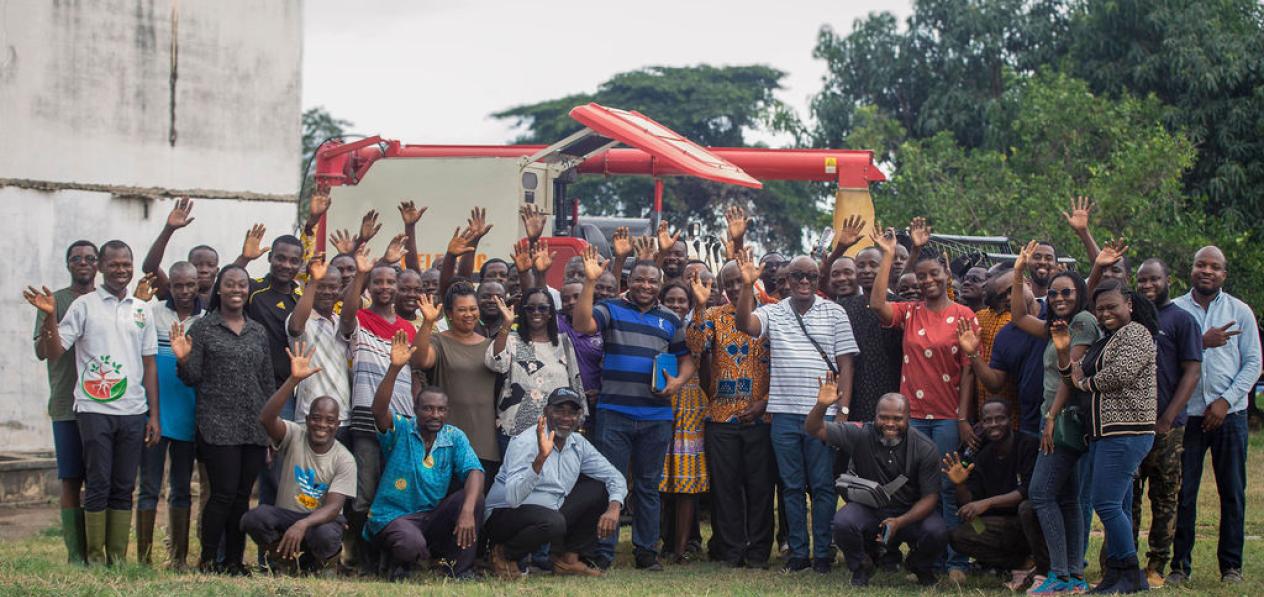 A group photo featuring the Provost, his entourage, and the staff of SIREC.