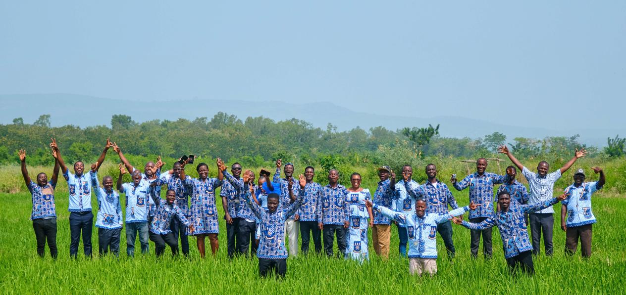 A group photo of the Staff of SIREC.
