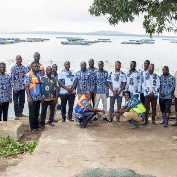 A group photo of the Staff of SIREC at the cage fish project site.