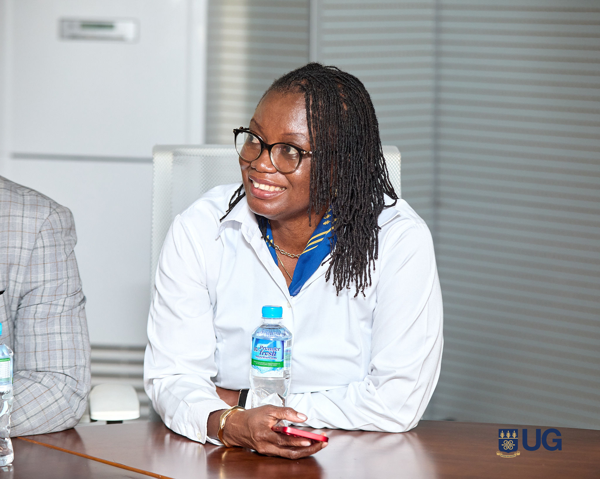 UG 1993 year group donates 10 brand-new laptops to support students’ digital access UG 1993 year group donates 10 brand-new laptops to support students’ digital access